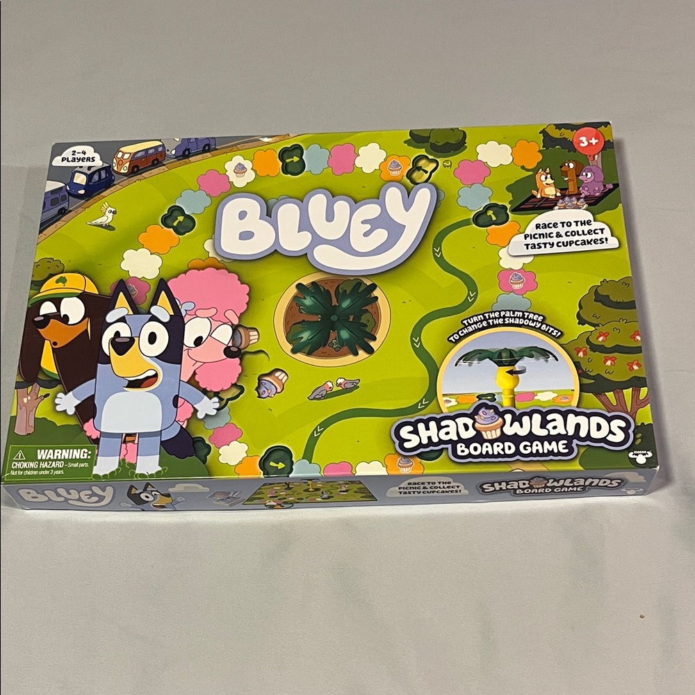 BLUEY SHADOWLANDS BOARD GAME  2-4 Players Ages 3+ Cupcake Cards Fun Bingo Picnic